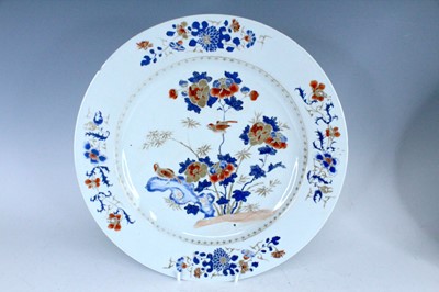 Lot 191 - Two large Chinese export porcelain dishes,...