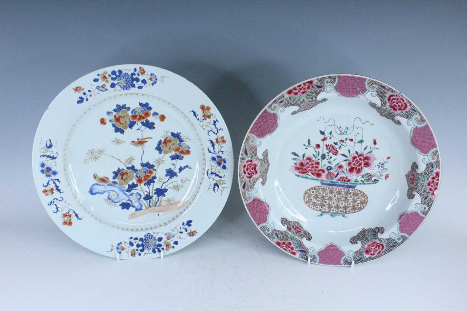 Lot 191 - Two large Chinese export porcelain dishes,...