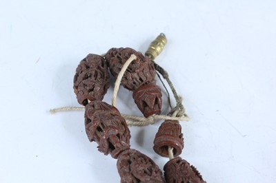 Lot 56 - A group of Chinese and Japanese small objects,...