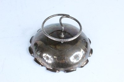 Lot 56 - A group of Chinese and Japanese small objects,...