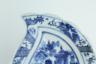Lot 9 - A pair of Chinese blue and white leaf-shaped...