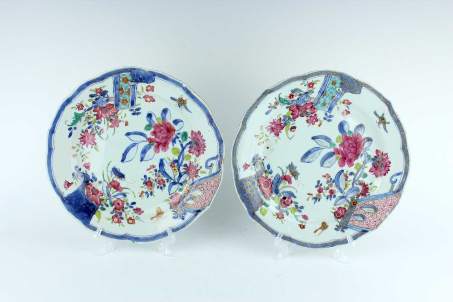 Lot 190 - A pair of Chinese famille rose ‘pseudo tobacco...