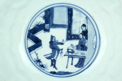 Lot 23 - A pair of Chinese blue and white bowls, Qing...