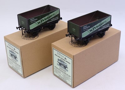 Lot 195 - Two 0-gauge 7-plank open wagons, manufactured...