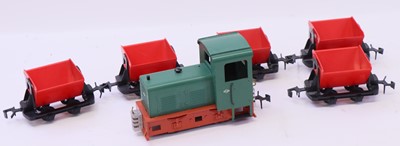 Lot 205 - Probably Lima 0-gauge items: 0-4-0 diesel,...