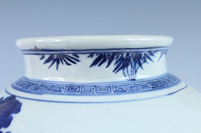 Lot 12 - A large Chinese blue and white jar and cover,...