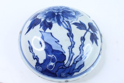 Lot 12 - A large Chinese blue and white jar and cover,...