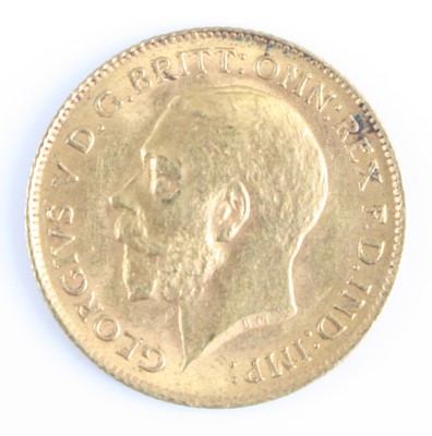 Lot 3278 - Great Britain, 1914 gold half sovereign,...