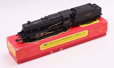 Lot 464 - 2224 Hornby-Dublo 2-rail 2-8-0 8F Freight loco...