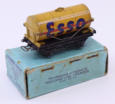 Lot 417 - A Hornby Dublo pre-war D1 Esso tanker, cast...