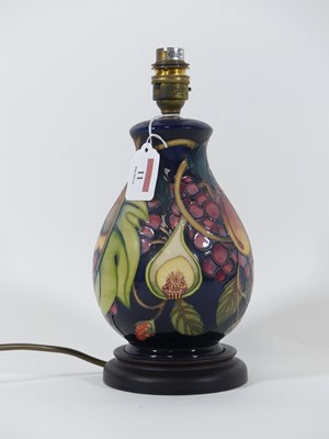 Lot 11 - A contemporary Moorcroft Queen's Choice...