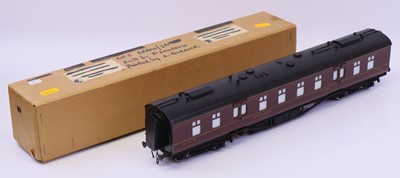 Lot 402 - A 0 gauge finescale kit built by Westdale or...