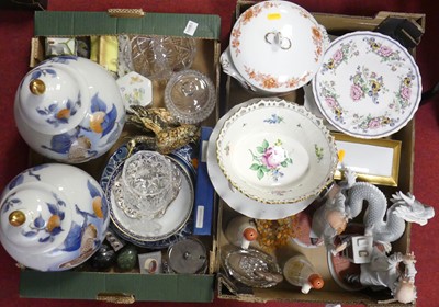 Lot 67 - A collection of ceramics, to include a pair of...
