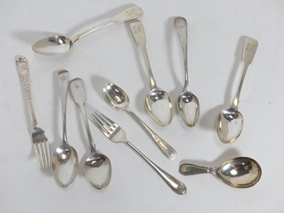 Lot 210 - A George III silver caddy spoon in the Fiddle...