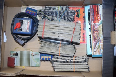 Lot 1549 - A collection of Marklin 3-rail stud contact...