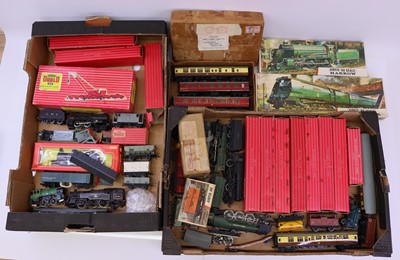 Lot 518 - Two trays containing various Hornby Dublo,...
