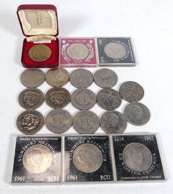 Lot 406 - A collection of commemorative crowns, to...