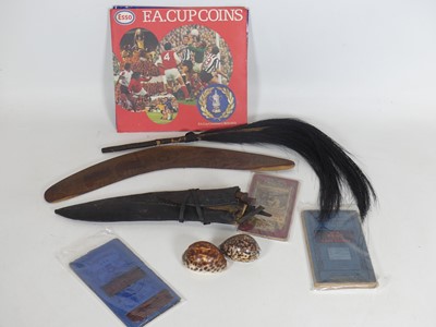 Lot 332 - A collection of miscellaneous items to include...