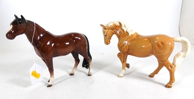Lot 423 - A Beswick figure of a jogging palomino,...