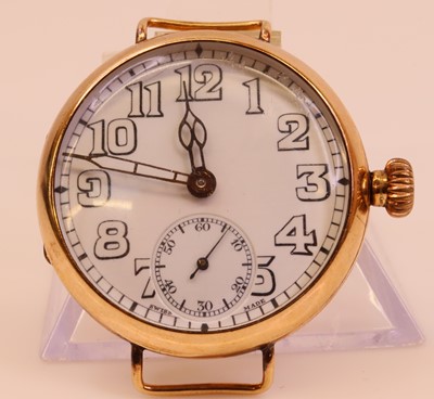 Lot 266 - A vintage 9ct gold cased gent's wristwatch...