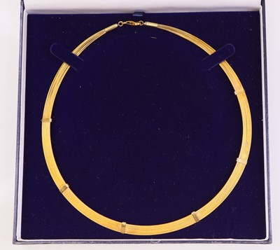 Lot 268 - A modern 9ct gold multi-strand fringe necklace,...