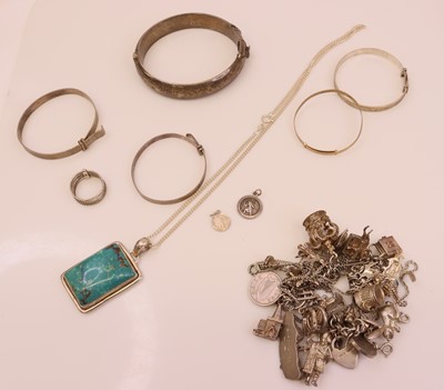 Lot 293 - Assorted silver and white metal costume...