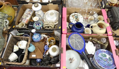 Lot 509 - A collection of ceramics and glass, to include...