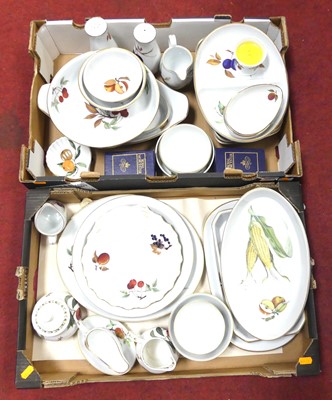Lot 519 - A collection of Royal Worcester Evesham...