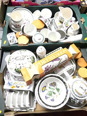 Lot 493 - A collection of Portmeirion to include Botanic...