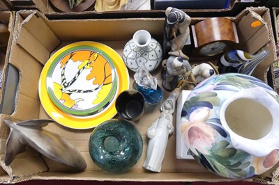 Lot 500 - A collection of ceramics and glass to include...