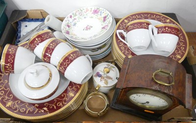 Lot 556 - A collection of miscellaneous items to include...