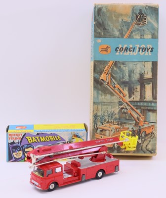 Lot 1568 - A Corgi Toys No. 1127 Simon Snorkel Fire...
