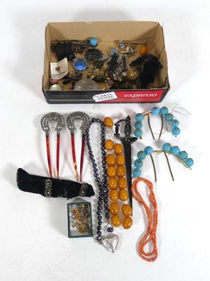 Lot 378 - A collection of miscellaneous items to include...