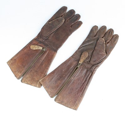 Lot 640 - A pair of 1933 pattern Air Ministry flying...