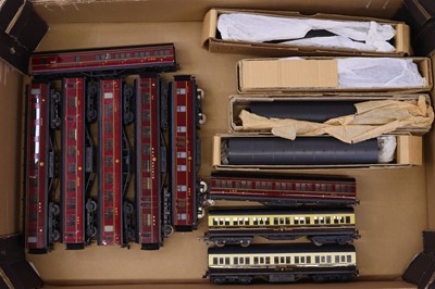 Lot 721 - One tray containing various Exley 00 gauge...