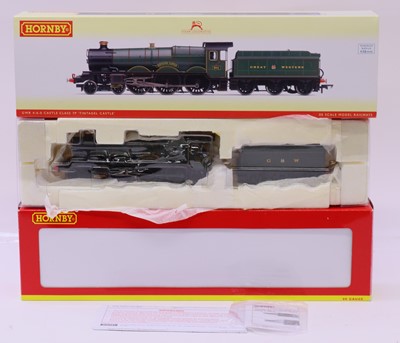 Lot 618 - A Hornby 00 gauge Castle Class loco in GWR...