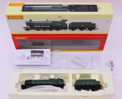 Lot 600 - A Hornby 00 gauge 28xx loco in GWR unlined...