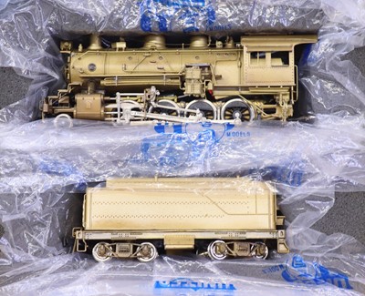 Lot 774 - A United Scale Models HO gauge Santa Fe 2-8-0...