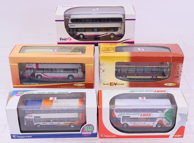 Lot 2001 - Creative Master 1/76 scale group of 5 public...