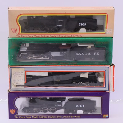 Lot 886 - Four HO gauge locos to include an IHC 2-6-0...
