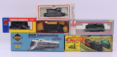 Lot 920 - Four HO gauge locos to include a Lima Alco...