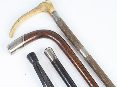 Lot 946 - A Victorian riding crop, having a plaited...