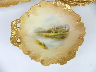 Lot 2032 - A Grainger & Co Royal Chinaworks Worcester...