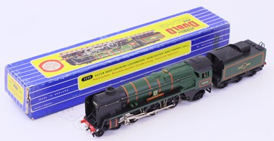 Lot 440 - 3235 Hornby-Dublo 3-rail 4-6-2 loco & tender...