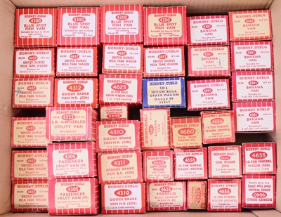 Lot 520 - Approx 40 Hornby-Dublo goods wagons, all...