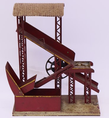 Lot 42 - An early 20th century Bing of Germany tinplate...