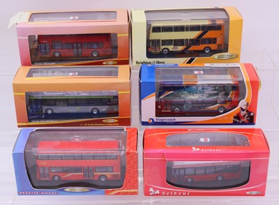 Lot 2071 - Creative Master 1/76 scale group of 6 public...