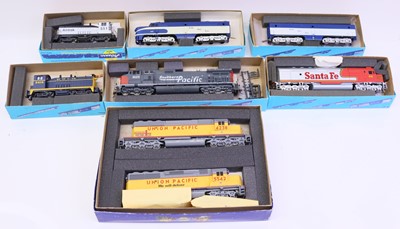 Lot 924 - 7 boxed Athearn HO Scale American Outline...