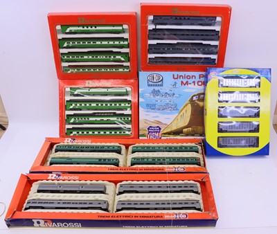 Lot 871 - A collection of HO Gauge American outline...