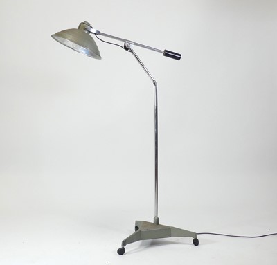 Lot 367 - A 1950s Hanovia Sollux H8A freestanding heat...